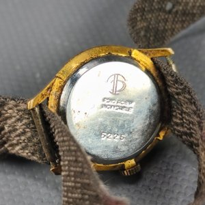 Reloj Tressa 17 Rubíes con Malla de Tela - Funcionando - imagen 4