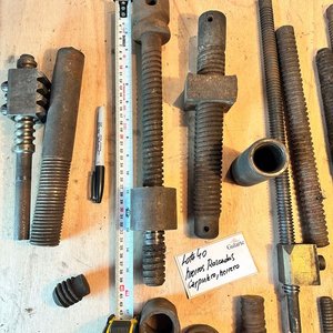 Grandes tornillos carpinteros, herreros, hierros roscados - imagen 2