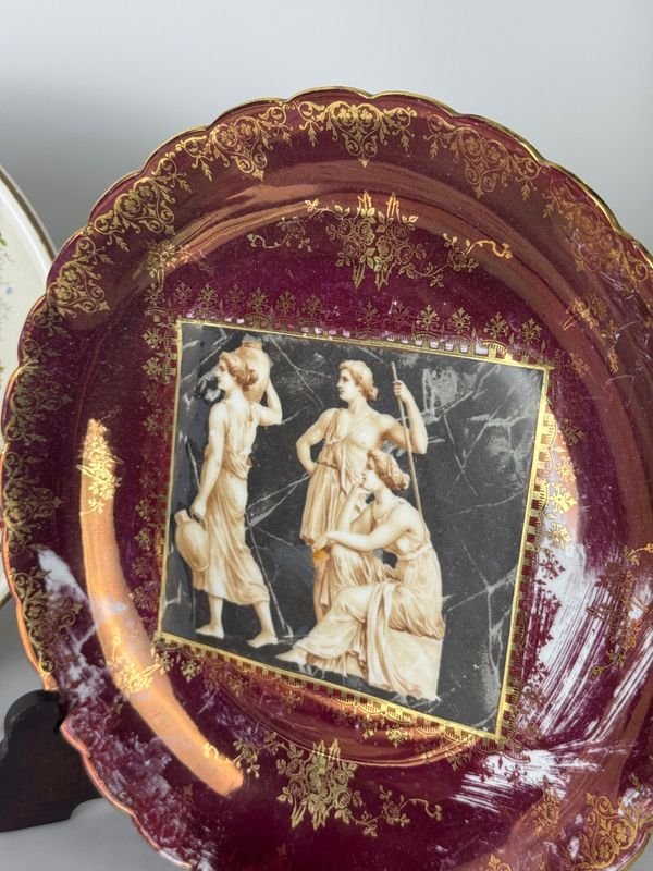 Platos de porcelana antiguos de diferentes orígenes - imagen 2