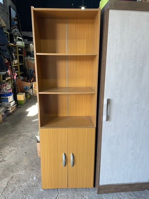 Mueble estantes y 2 puertas de madera - imagen 2