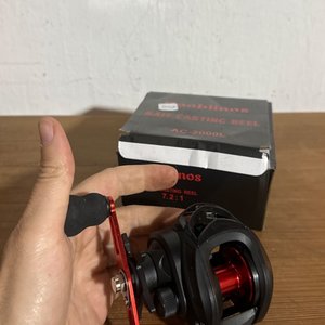 Lote siguiente: Reel de Pesca Abu Garcia Casting AC-2000L