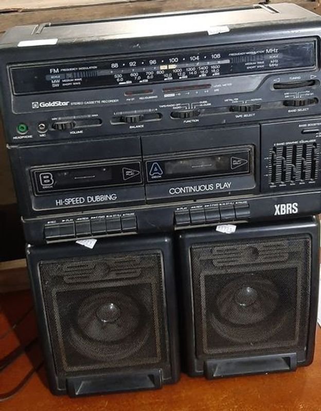 Equipo de Audio GoldStar con Doble Cassette y Radio