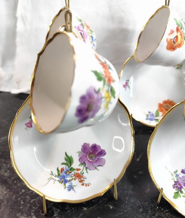 Colección de porcelana MEISSEN demitasse y platitos - imagen 2