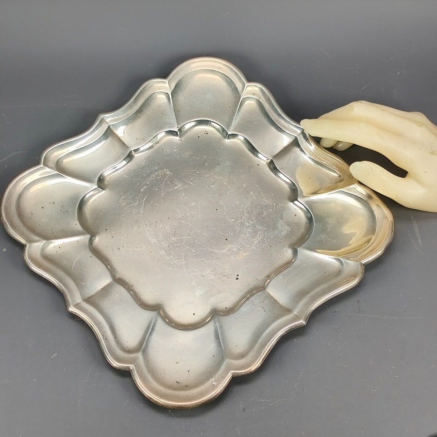 Bandeja de plata Windsor con contorno en relieves - imagen 3