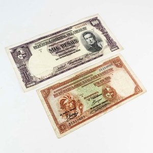 Lote siguiente: 2 Billetes Uruguayos: 1 Peso (1935) y 1000 Pesos (1939)