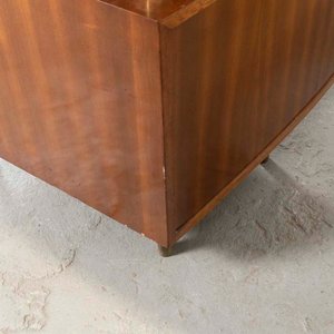 Escritorio Americano Vintage con Frente Curvo y Soportes de Bronce - imagen 3