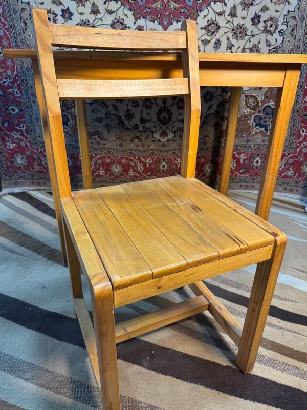 Mesa y silla en pino. Impecable estado! - imagen 7
