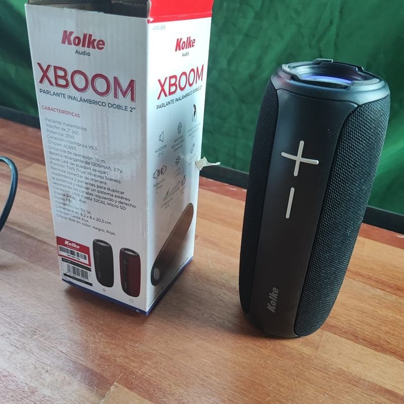 Sistema de altavoces XBOOM y consola Xbox 360 - imagen 3