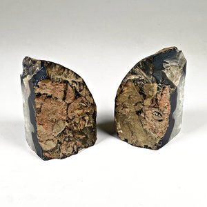 Lote siguiente: Par de sujetalibros de Amatista Natural, Altura 9 cm