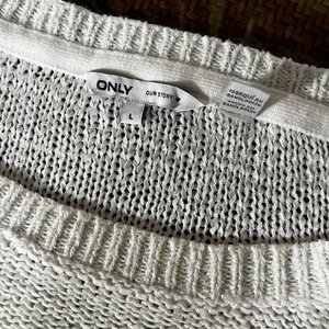 Buzo de Hilo Beige "Only" Talle L - imagen 2