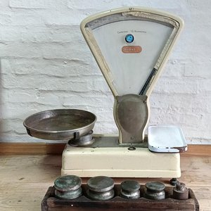 Balanza Mecánica Berkel con Cepo y 5 Pesas de Bronce y Hierro - imagen 7