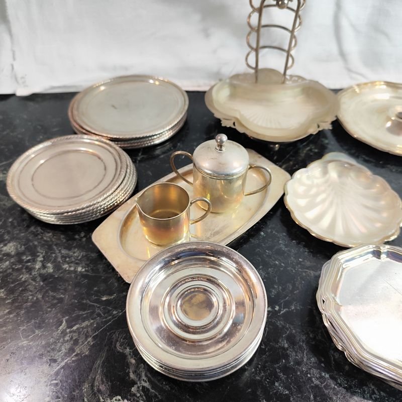Colección de piezas en platina con detalles únicos - imagen 6