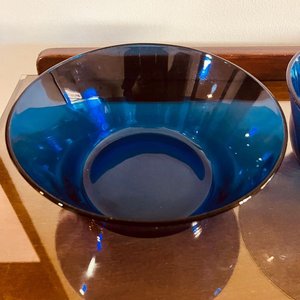 Set de 2 Cuencos de Vidrio Azul Profundo - imagen 4