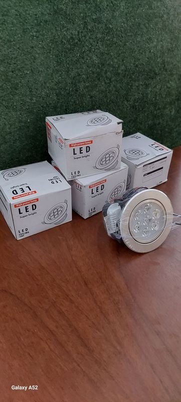 Lámparas LED y accesorios para iluminación - imagen 7