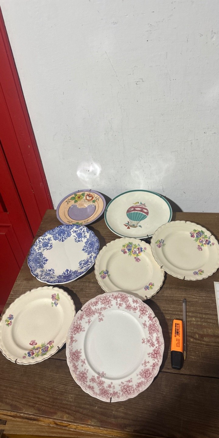 Set de 5 Platos Decorativos Ingleses y Belgas con Diseños Florales
