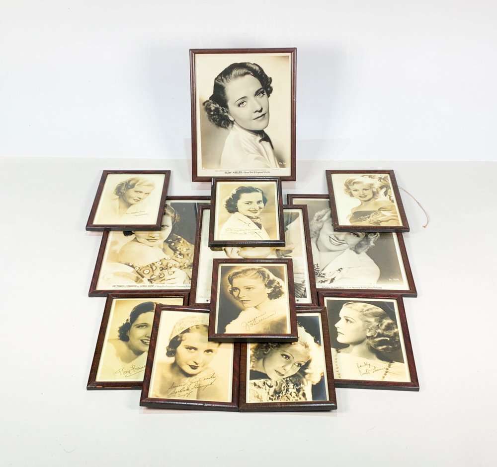 Lote anterior: Fotografías de damas firmadas por artistas americanos