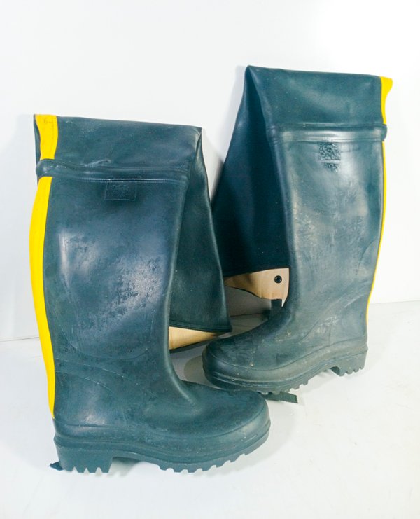 Botas de caña alta de goma negro y amarillo - imagen 2