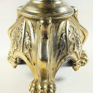 Candelabro de Metal Labrado para Tres Velas - imagen 4
