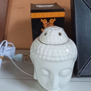Dos Hornitos Difusores de Aroma con Forma de Buda y Portarretrato Negro - imagen 3