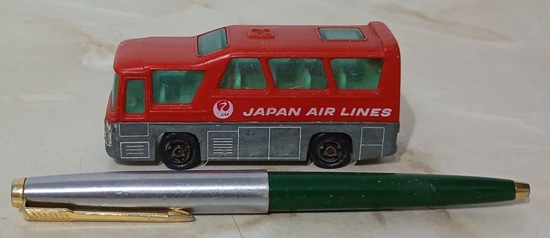 Lote anterior: Miniatura de Ómnibus de Japan Airlines Majorette