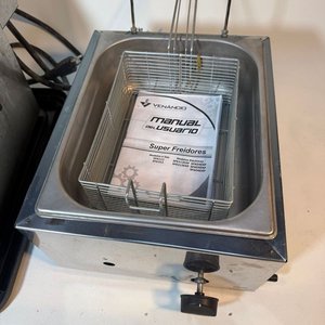 Par de Freidoras: Eléctrica Winco y a Gas Venancio (sin uso) - imagen 2