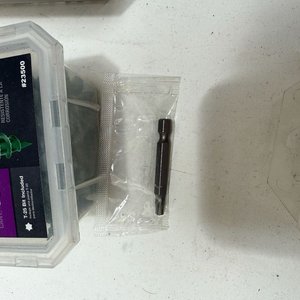 Lote de Tornillos para Madera y Gabinetes GRK y Backer-On - imagen 5