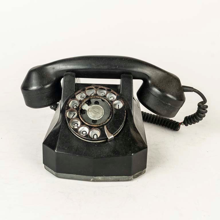 Teléfono Antiguo Negro con Detalles
