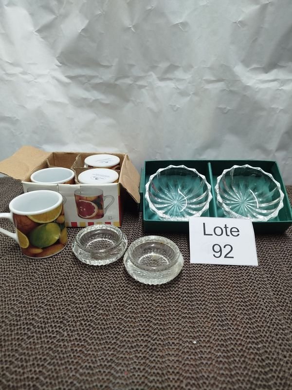 Set de Vajilla: 4 Tazas de Café Espresso y 2 Dulceras de Cristal Micas