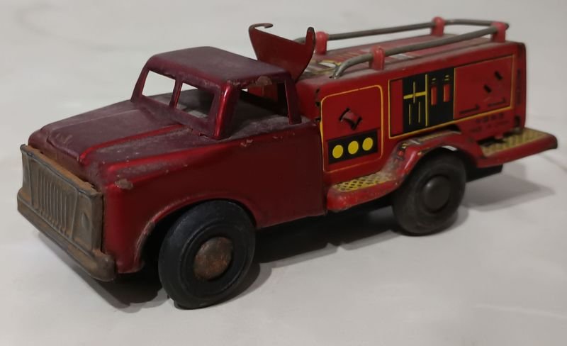 Antiguo Camión de Bomberos de Hojalata esmaltada para Venta - imagen 2
