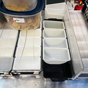 Lote de 7 Organizadores para Especias, 4 Tupper y Dispensadores Plásticos - imagen 4