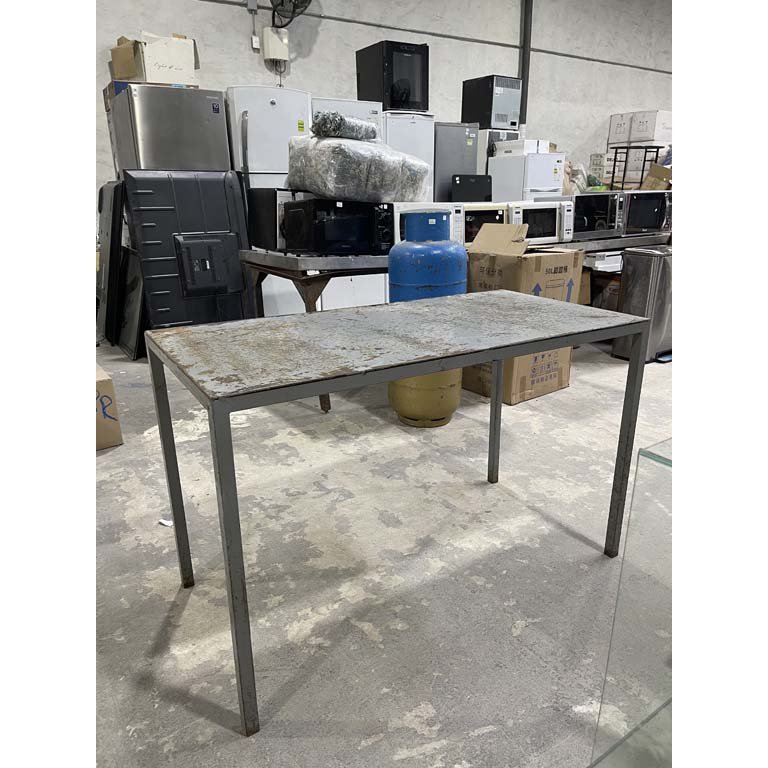 Mesa de Hierro Industrial Rectangular