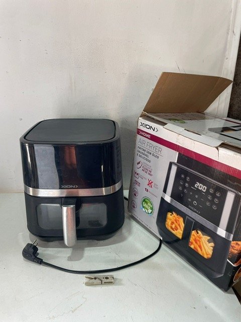 Lote siguiente: Freidora de aire con función digital y control de temperatura