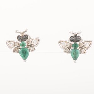 Lote anterior: Par de Arracadas de Oro 18k con Esmeraldas y Brillantes Diseño de Abeja