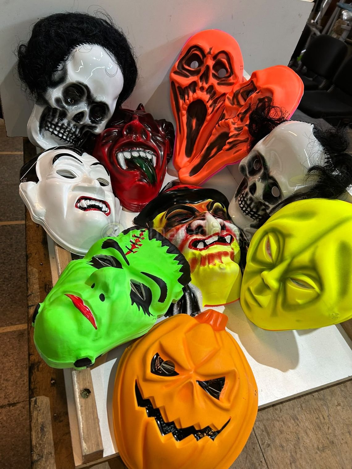 Lote de Máscaras de Halloween Variadas