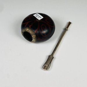 Lote siguiente: Mate Galleta con Virola de Plata y Oro y Bombilla