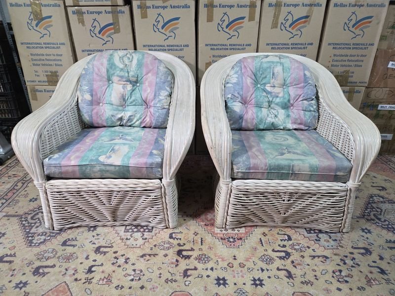 Par de Sillones de Ratán con Almohadones Estampados