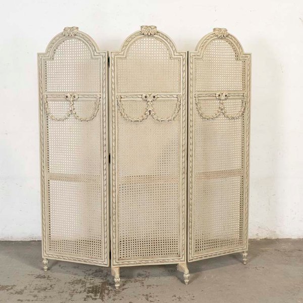 Biombo Luis XVI Tallado y Esterillado, Tres Hojas, Laqueado Blanco