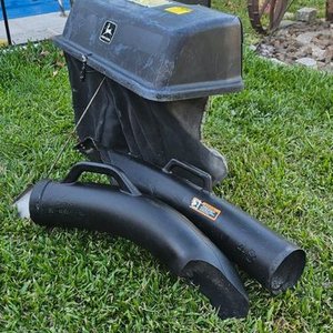 Lote siguiente: Recolector de Pasto para Tractor John Deere