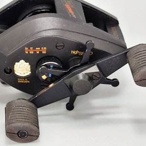 Reel Rotativo Abu Garcia Ambassadeur Lite Graphite - Made in Sweden - imagen 6