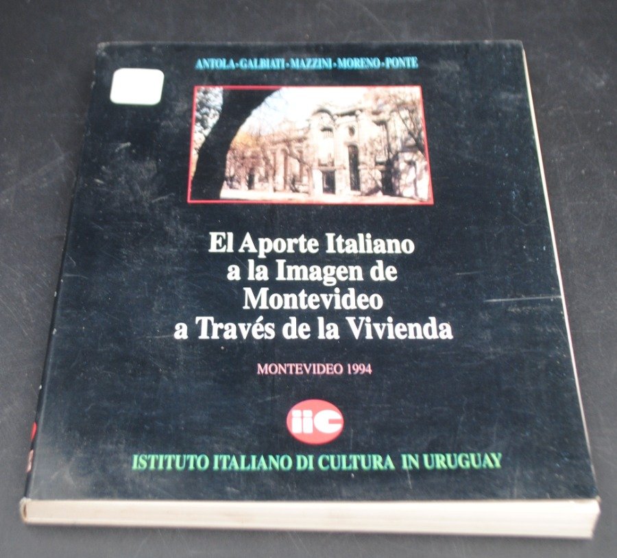 Lote siguiente: Libro sobre la imagen de Montevideo a través de la vivienda