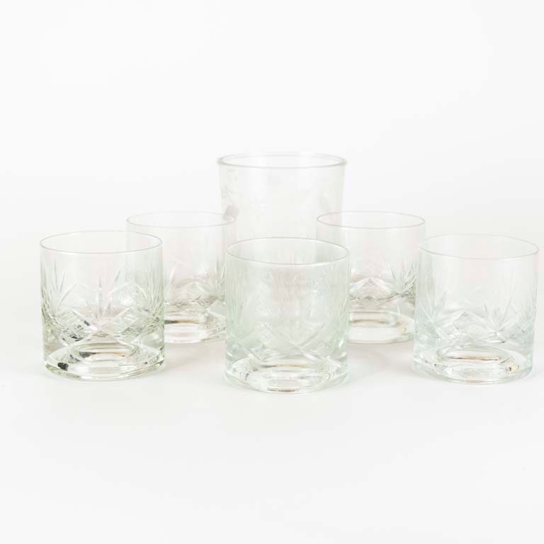 Gafas de whisky tallado y elegantes