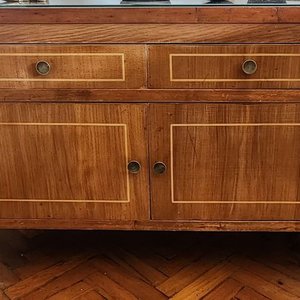 Lote anterior: Mesa de Luz Antigua de Madera con Puertas y Cajones