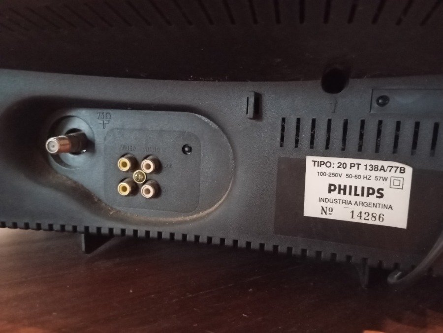 Tv Philips funcionando, electrodoméstico de alta calidad - imagen 5