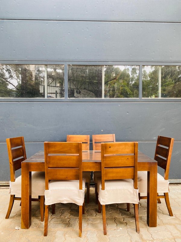 Juego de comedor en madera: mesa con tapa de vidrio + 6 sillas - imagen 2
