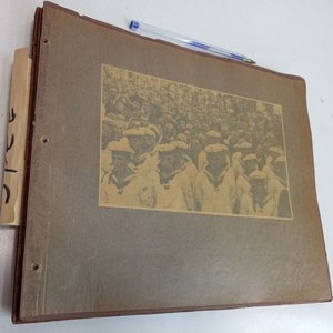 Álbum Histórico: Desembarco y Sepelio Tripulantes Acorazado Graf Spee (1939) - imagen 2