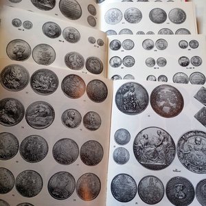5 Catálogos de Monedas Americanas "World-Wide Coins of California" - Años 90 - imagen 3