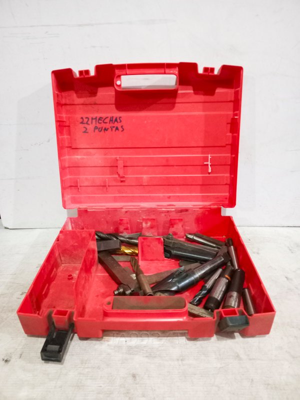 Herramientas de torno y fresa en caja - imagen 2