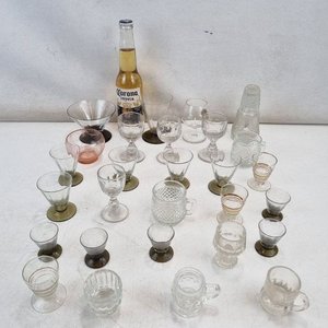 L 495 - Lote De Varias Piezas - Surtido de copas y vasos de diferentes tamaños y diseños para tragos, aperitivos y licores - imagen 2