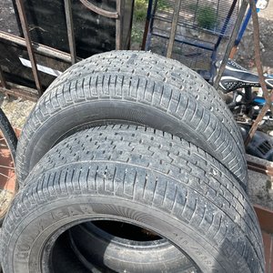 Lote siguiente: Juego de 2 Cubiertas Goodyear Usadas