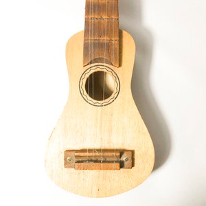 Guitarra y Arpa de Madera Decorativas - imagen 4